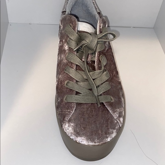 🌸NWOB RAG & BONE RB1 low top grey velvet sneakers - Picture 12 of 16